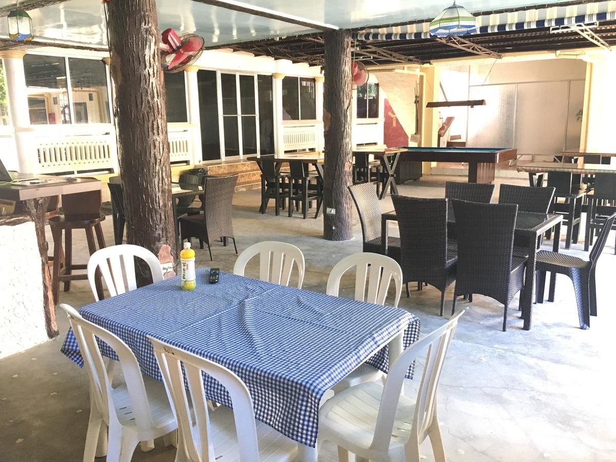 Bella Beach Resort Batangas Lian Luaran gambar
